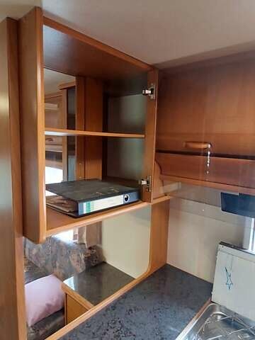 Білий Хоббі Екселлент, об'ємом двигуна 0 л та пробігом 2 тис. км за 9799 $, фото 10 на Automoto.ua