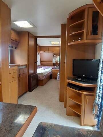 Білий Хоббі Екселлент, об'ємом двигуна 0 л та пробігом 2 тис. км за 9799 $, фото 38 на Automoto.ua