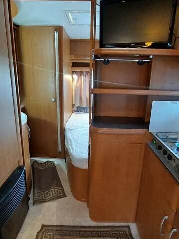 Білий Хоббі Екселлент, об'ємом двигуна 0 л та пробігом 3 тис. км за 9499 $, фото 42 на Automoto.ua