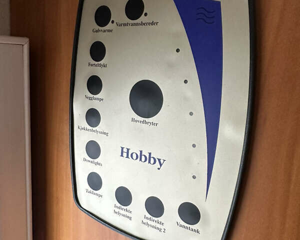 Білий Хоббі Екслюзив, об'ємом двигуна 0 л та пробігом 10 тис. км за 14500 $, фото 16 на Automoto.ua