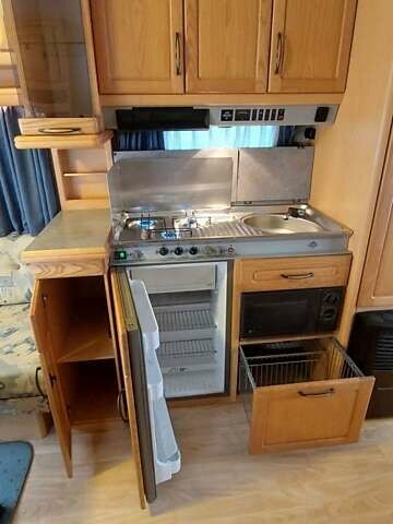 Білий Хоббі Престиж, об'ємом двигуна 0 л та пробігом 3 тис. км за 10499 $, фото 74 на Automoto.ua