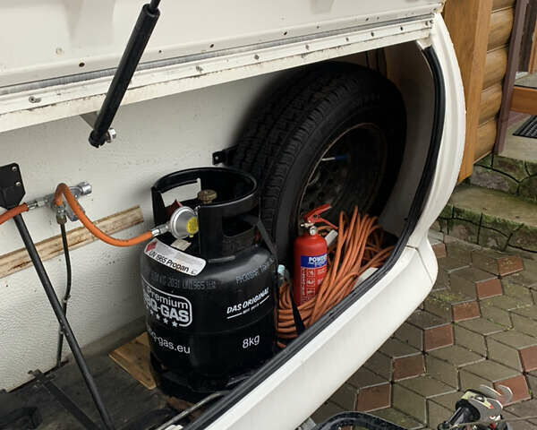 Хобби Престиж 2004 в Сарнах на Automoto.ua Белый Хобби Престиж, объемом двигателя 0 л и пробегом 0 тыс. км за 9500 $, фото 4 на Automoto.ua