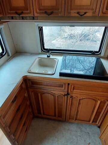 Хоббі Престиж 1996 у Житомирі на Automoto.ua Хоббі Престиж, об'ємом двигуна 0 л та пробігом 3 тис. км за 7999 $, фото 15 на Automoto.ua