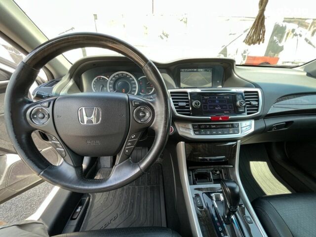 Білий Хонда Аккорд, об'ємом двигуна 0 л та пробігом 152 тис. км за 19990 $, фото 11 на Automoto.ua