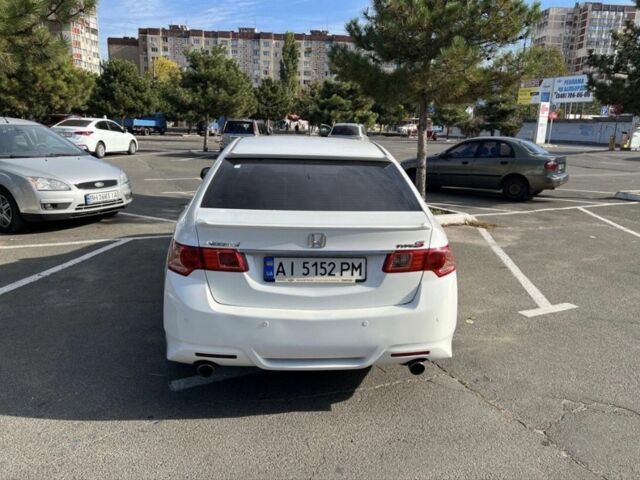 Белый Хонда Аккорд, объемом двигателя 2.4 л и пробегом 230 тыс. км за 11566 $, фото 3 на Automoto.ua