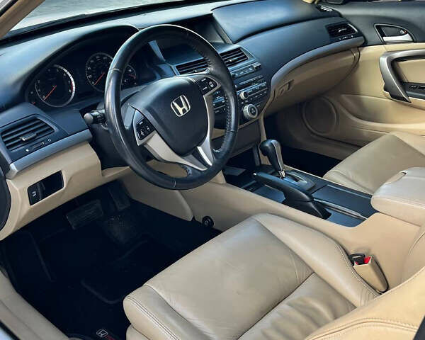 Білий Хонда Аккорд, об'ємом двигуна 2.35 л та пробігом 145 тис. км за 6500 $, фото 7 на Automoto.ua