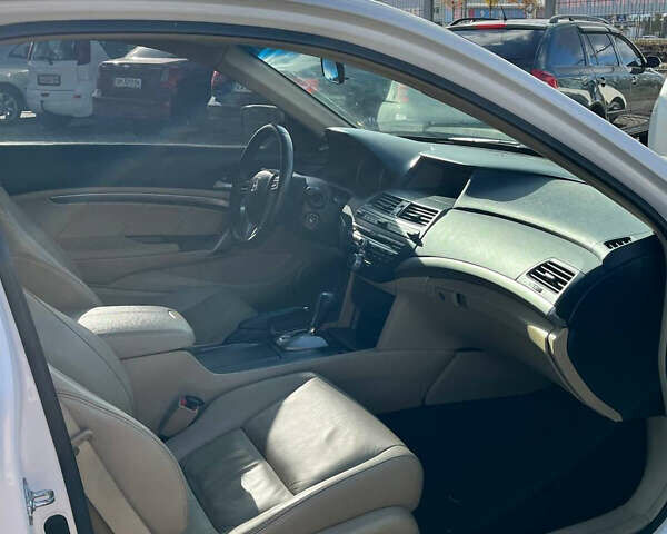 Білий Хонда Аккорд, об'ємом двигуна 2.35 л та пробігом 145 тис. км за 6500 $, фото 9 на Automoto.ua
