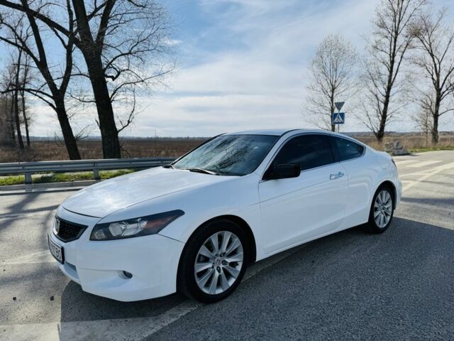 Белый Хонда Аккорд, объемом двигателя 3.5 л и пробегом 177 тыс. км за 7700 $, фото 4 на Automoto.ua