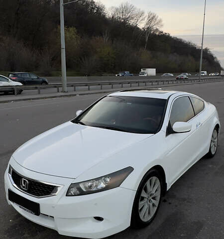 Белый Хонда Аккорд, объемом двигателя 3.47 л и пробегом 216 тыс. км за 7500 $, фото 15 на Automoto.ua