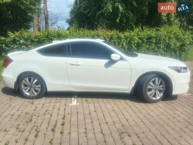 Белый Хонда Аккорд, объемом двигателя 2.4 л и пробегом 170 тыс. км за 10100 $, фото 34 на Automoto.ua