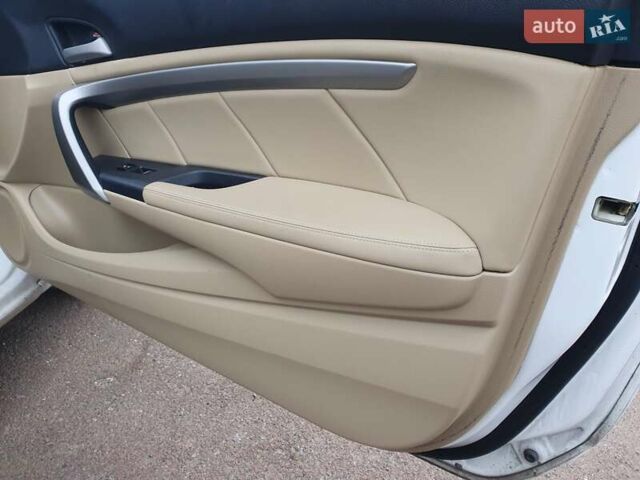 Білий Хонда Аккорд, об'ємом двигуна 2.35 л та пробігом 170 тис. км за 5700 $, фото 25 на Automoto.ua