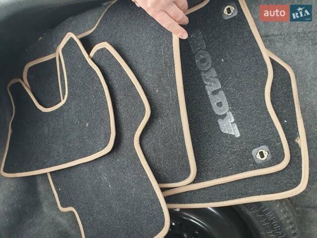 Білий Хонда Аккорд, об'ємом двигуна 2.35 л та пробігом 180 тис. км за 5999 $, фото 17 на Automoto.ua