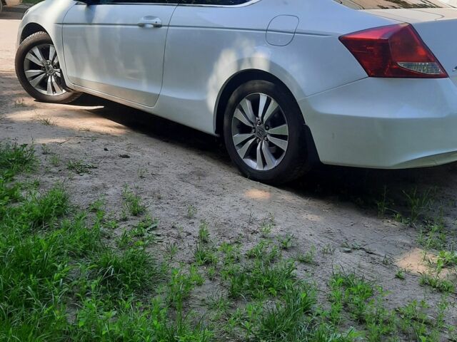 Білий Хонда Аккорд, об'ємом двигуна 2.4 л та пробігом 265 тис. км за 12000 $, фото 2 на Automoto.ua