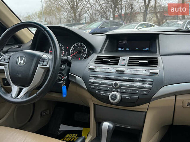 Білий Хонда Аккорд, об'ємом двигуна 2.35 л та пробігом 228 тис. км за 9700 $, фото 12 на Automoto.ua