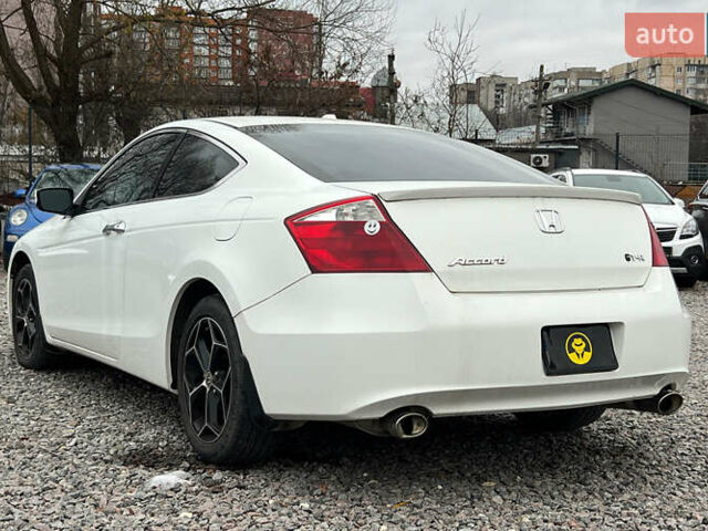 Білий Хонда Аккорд, об'ємом двигуна 2.35 л та пробігом 228 тис. км за 9700 $, фото 3 на Automoto.ua