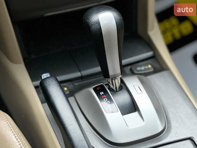 Білий Хонда Аккорд, об'ємом двигуна 2.35 л та пробігом 228 тис. км за 9700 $, фото 10 на Automoto.ua