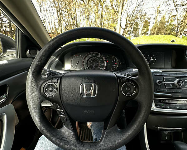 Белый Хонда Аккорд, объемом двигателя 2.4 л и пробегом 126 тыс. км за 13200 $, фото 17 на Automoto.ua