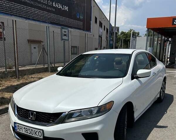 Белый Хонда Аккорд, объемом двигателя 2.4 л и пробегом 173 тыс. км за 11500 $, фото 2 на Automoto.ua