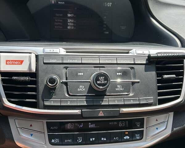 Белый Хонда Аккорд, объемом двигателя 2.4 л и пробегом 173 тыс. км за 11500 $, фото 16 на Automoto.ua