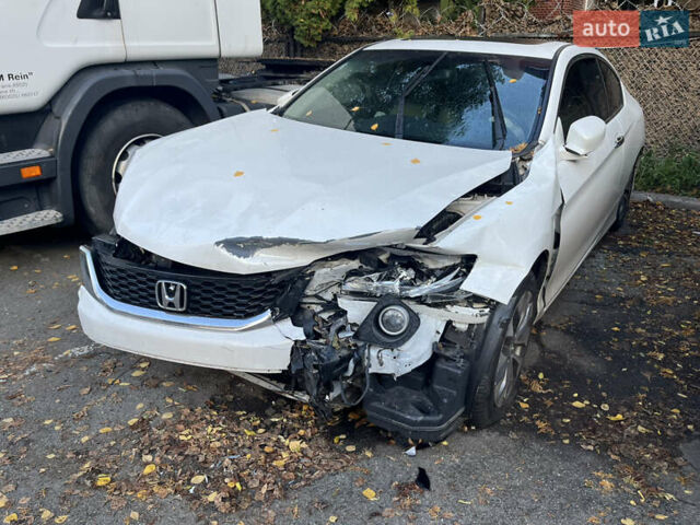 Хонда Аккорд 2014 в Киеве на Automoto.ua Белый Хонда Аккорд, объемом двигателя 2.36 л и пробегом 190 тыс. км за 6000 $, фото 9 на Automoto.ua
