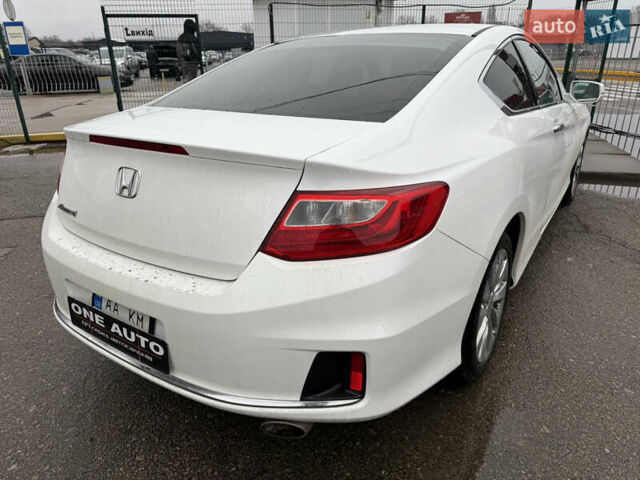 Білий Хонда Аккорд, об'ємом двигуна 2.36 л та пробігом 223 тис. км за 10790 $, фото 4 на Automoto.ua