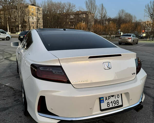 Білий Хонда Аккорд, об'ємом двигуна 3.5 л та пробігом 166 тис. км за 16800 $, фото 4 на Automoto.ua