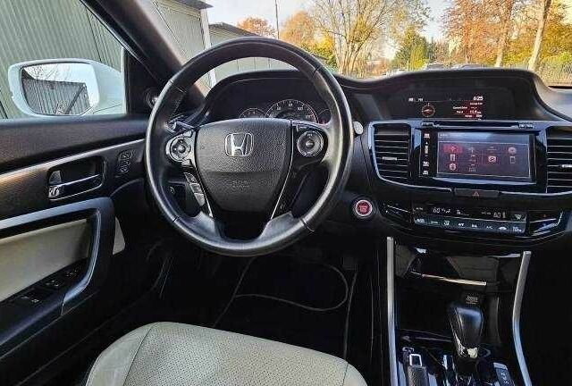 Білий Хонда Аккорд, об'ємом двигуна 3.5 л та пробігом 120 тис. км за 10900 $, фото 13 на Automoto.ua