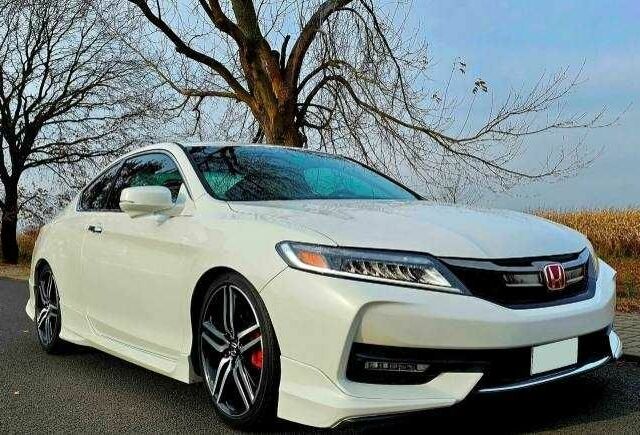 Білий Хонда Аккорд, об'ємом двигуна 3.5 л та пробігом 120 тис. км за 10900 $, фото 17 на Automoto.ua