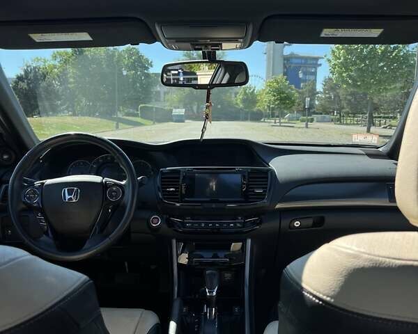 Белый Хонда Аккорд, объемом двигателя 1.9 л и пробегом 105 тыс. км за 14500 $, фото 9 на Automoto.ua