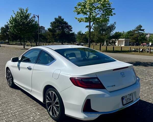 Белый Хонда Аккорд, объемом двигателя 1.9 л и пробегом 105 тыс. км за 14500 $, фото 4 на Automoto.ua