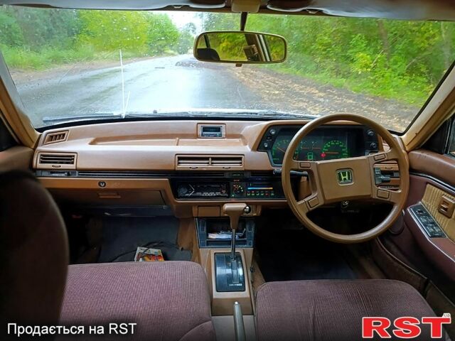 Белый Хонда Аккорд, объемом двигателя 1.8 л и пробегом 270 тыс. км за 1300 $, фото 4 на Automoto.ua