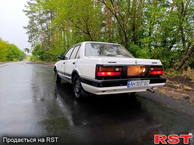 Белый Хонда Аккорд, объемом двигателя 1.8 л и пробегом 270 тыс. км за 1300 $, фото 2 на Automoto.ua