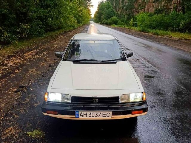 Белый Хонда Аккорд, объемом двигателя 1.8 л и пробегом 270 тыс. км за 1300 $, фото 3 на Automoto.ua