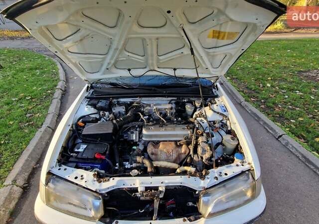 Белый Хонда Аккорд, объемом двигателя 1.85 л и пробегом 280 тыс. км за 1900 $, фото 9 на Automoto.ua