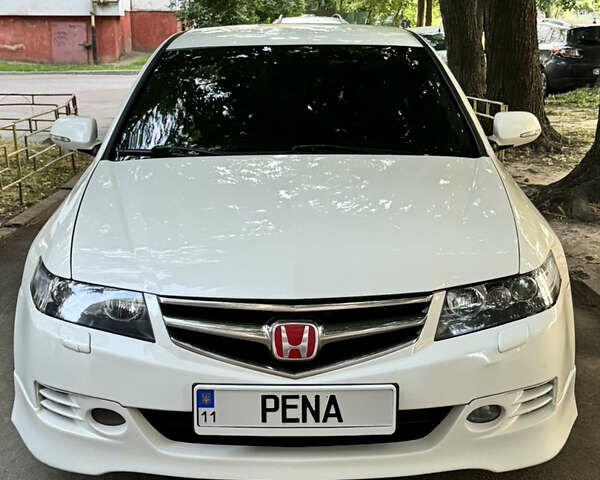 Белый Хонда Аккорд, объемом двигателя 2.35 л и пробегом 274 тыс. км за 7300 $, фото 1 на Automoto.ua