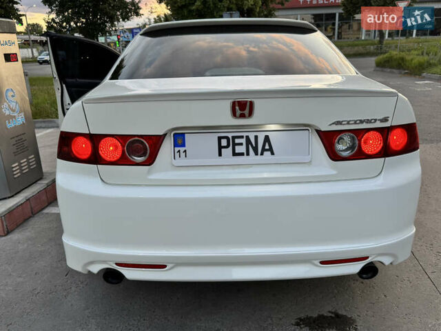 Белый Хонда Аккорд, объемом двигателя 2.35 л и пробегом 274 тыс. км за 7300 $, фото 5 на Automoto.ua