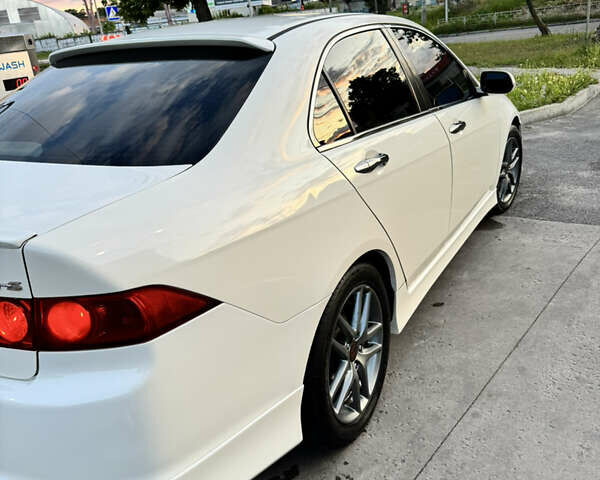 Белый Хонда Аккорд, объемом двигателя 2.35 л и пробегом 274 тыс. км за 7300 $, фото 13 на Automoto.ua