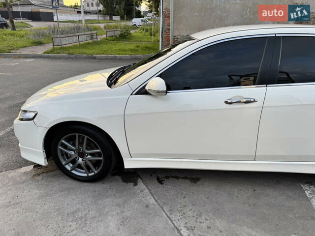 Белый Хонда Аккорд, объемом двигателя 2.35 л и пробегом 274 тыс. км за 7300 $, фото 9 на Automoto.ua