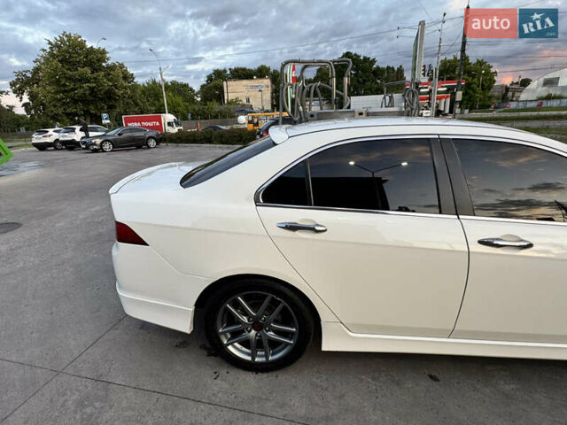 Белый Хонда Аккорд, объемом двигателя 2.35 л и пробегом 274 тыс. км за 7300 $, фото 10 на Automoto.ua