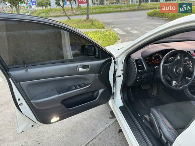 Белый Хонда Аккорд, объемом двигателя 2.35 л и пробегом 274 тыс. км за 7300 $, фото 15 на Automoto.ua