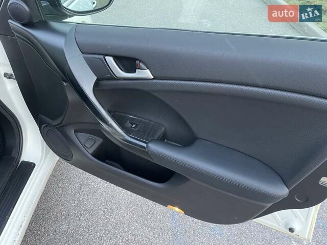 Білий Хонда Аккорд, об'ємом двигуна 2 л та пробігом 213 тис. км за 7800 $, фото 18 на Automoto.ua