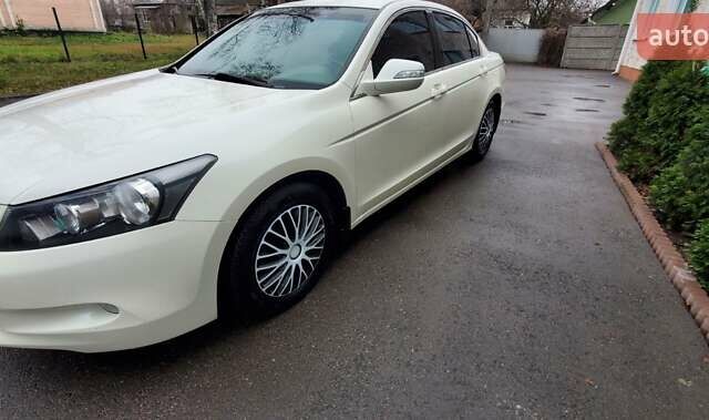 Білий Хонда Аккорд, об'ємом двигуна 2.35 л та пробігом 219 тис. км за 8500 $, фото 2 на Automoto.ua