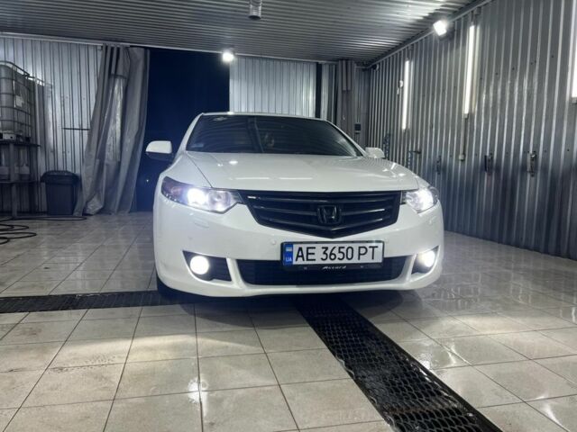 Белый Хонда Аккорд, объемом двигателя 2 л и пробегом 198 тыс. км за 10700 $, фото 9 на Automoto.ua