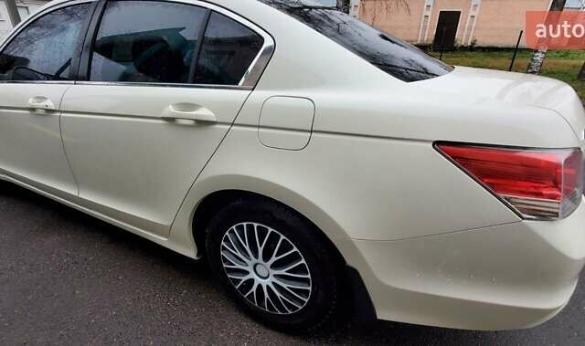 Білий Хонда Аккорд, об'ємом двигуна 2.35 л та пробігом 219 тис. км за 8500 $, фото 9 на Automoto.ua