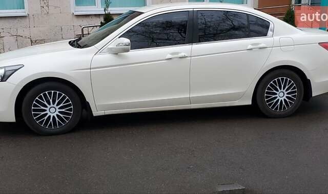Білий Хонда Аккорд, об'ємом двигуна 2.35 л та пробігом 219 тис. км за 8500 $, фото 3 на Automoto.ua