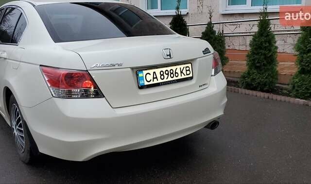 Білий Хонда Аккорд, об'ємом двигуна 2.35 л та пробігом 219 тис. км за 8500 $, фото 7 на Automoto.ua