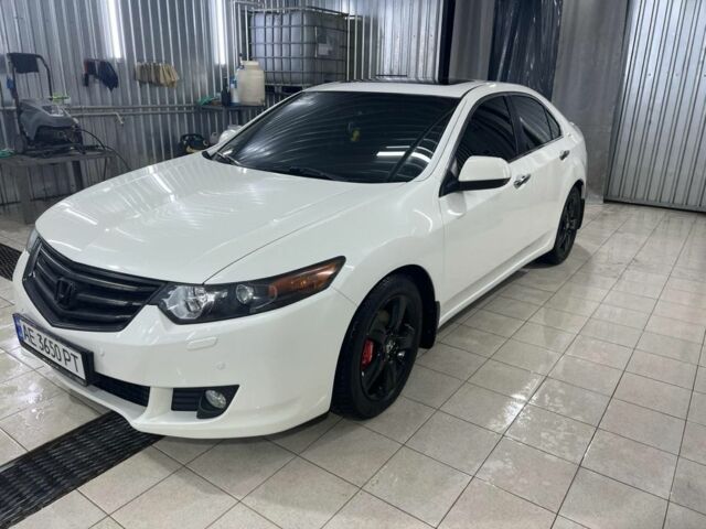 Белый Хонда Аккорд, объемом двигателя 2 л и пробегом 198 тыс. км за 10700 $, фото 4 на Automoto.ua