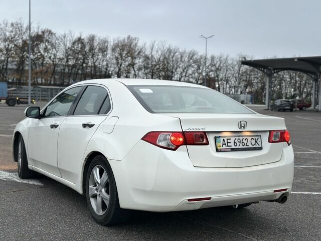 Белый Хонда Аккорд, объемом двигателя 2 л и пробегом 735 тыс. км за 6999 $, фото 4 на Automoto.ua