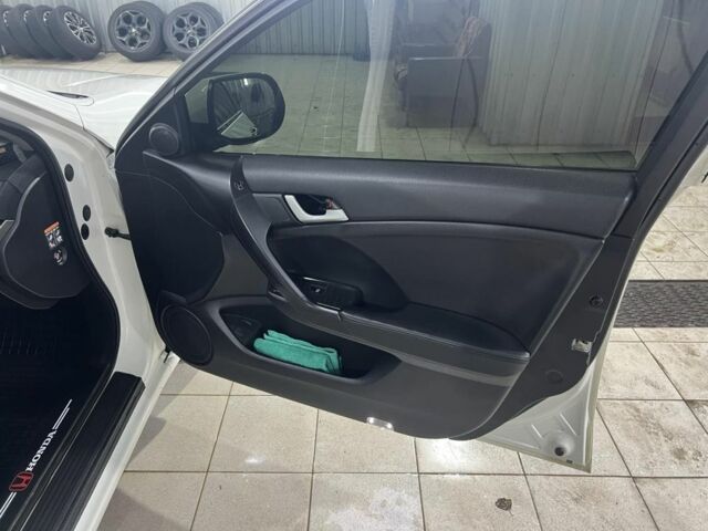 Белый Хонда Аккорд, объемом двигателя 2 л и пробегом 198 тыс. км за 10700 $, фото 21 на Automoto.ua