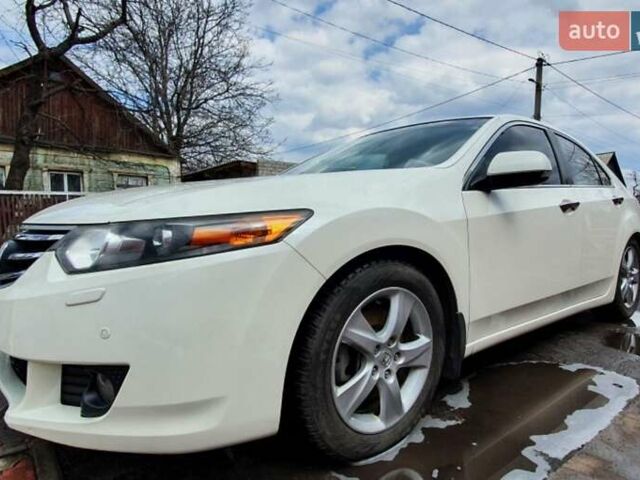 Белый Хонда Аккорд, объемом двигателя 2.4 л и пробегом 162 тыс. км за 12200 $, фото 3 на Automoto.ua